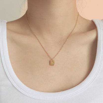 18K gold fashionable and simple square card with "GOOD LUCK" design versatile necklace